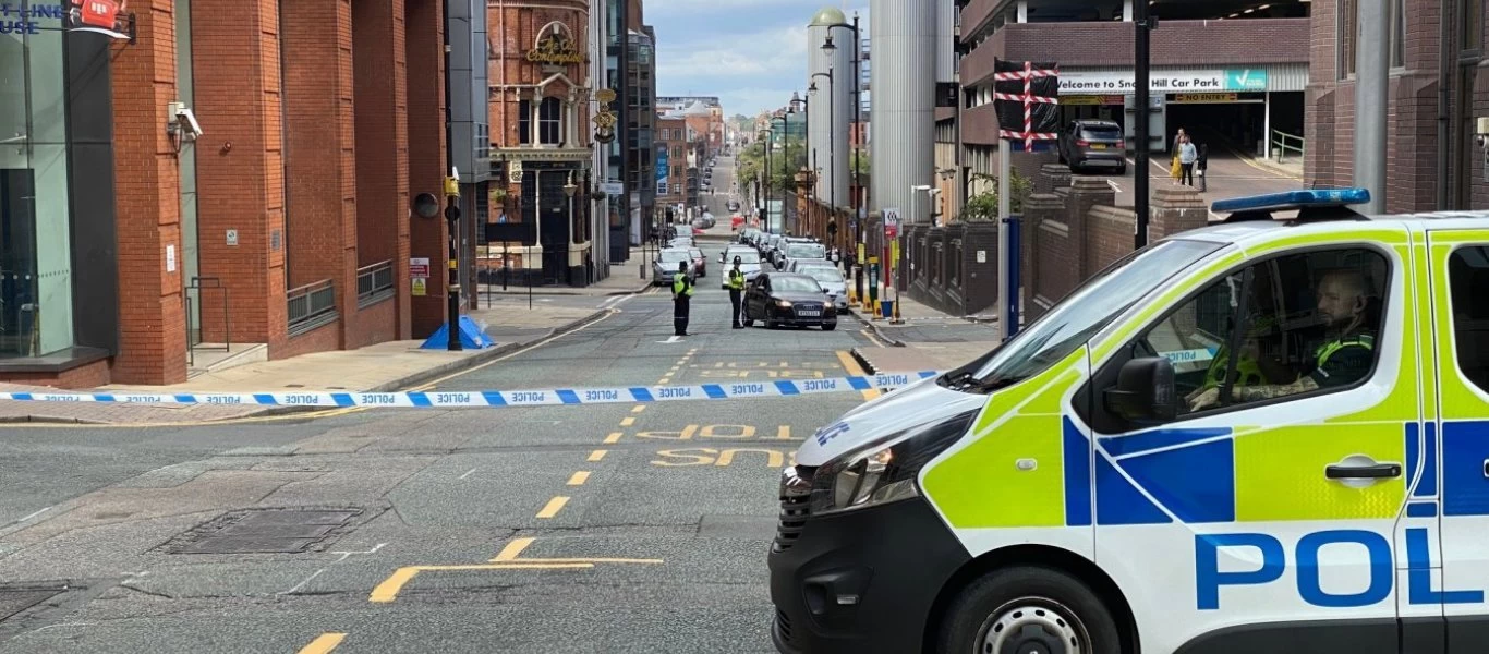 Επίθεση με μαχαίρι - Μπέρμιγχαμ: Οκτώ κατηγορίες απαγγέλλει η βρετανική αστυνομία στον δράστη